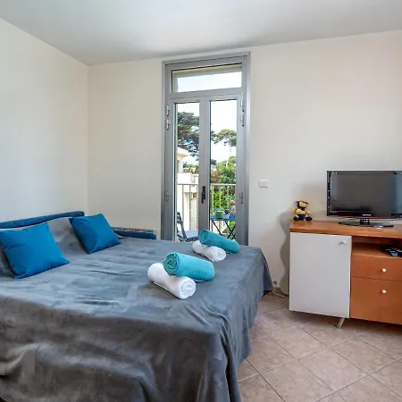 Apartment La Bouee By Interhome Antibes